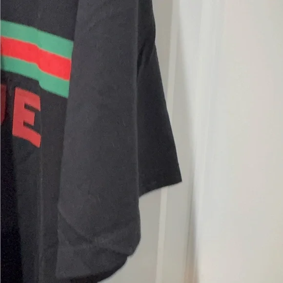 Gucci Boutique Print Cotton T-shirt - Picture 8 of 16